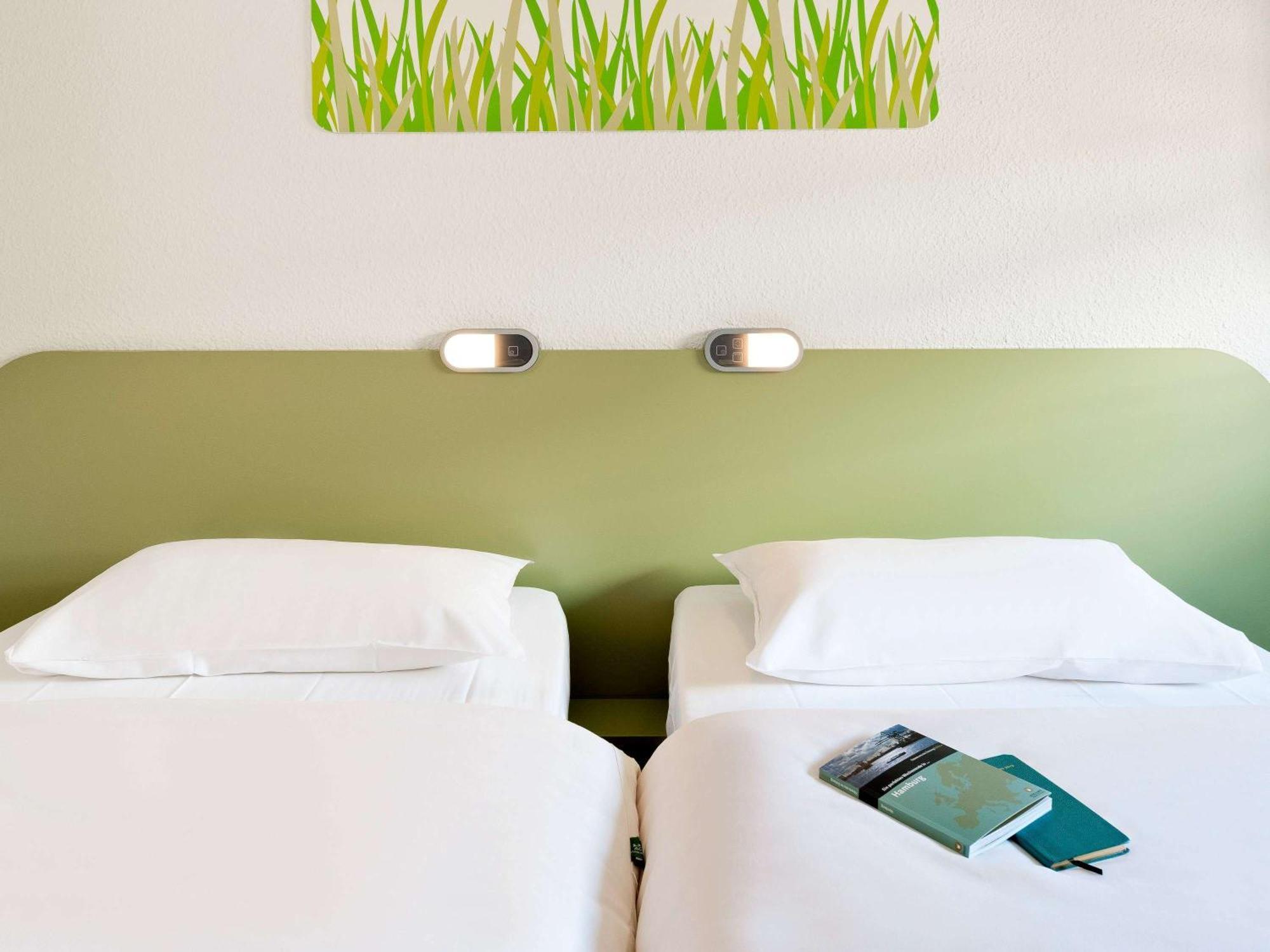 Ibis Budget Bordeaux Aeroport Merignac  Exterior photo